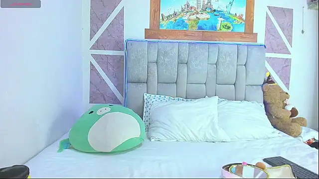 Snapshot of christopher_Hot chatting on 02-25-26, 05:22 christopher Hot online show from 02-25-26, 05:22