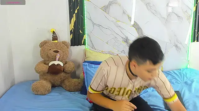 christopher Hot online show from 07-09-26, 06:12