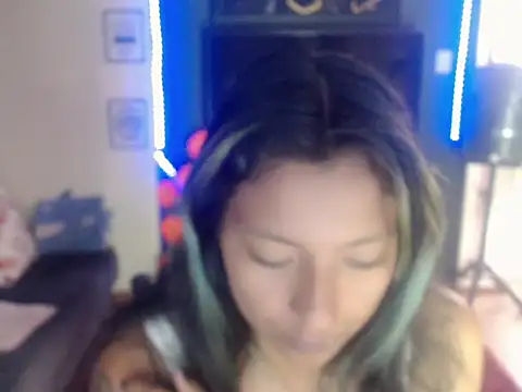 Snapshot of ScarletSizzling chatting on 10-04-25, 01:20 ScarletSizzling online show from 10-04-25, 01:20