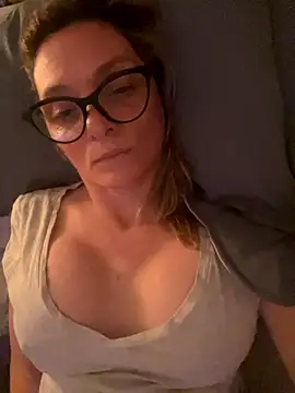 Snapshot of na1801 chatting on 11-06-25, 02:23 na1801 online show from 11-06-25, 02:23