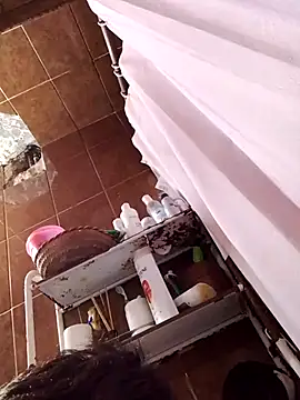 Snapshot of aispuro8505 chatting on 09-09-25, 11:04 aispuro8505 online show from 09-09-25, 11:04