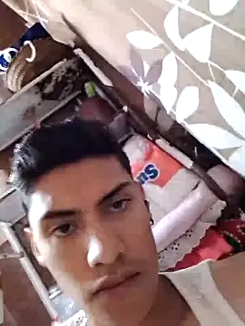 Snapshot of aispuro8505 chatting on 10-06-25, 04:26 aispuro8505 online show from 10-06-25, 04:26