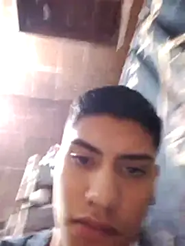 Snapshot of aispuro8505 chatting on 11-11-25, 06:46 aispuro8505 online show from 11-11-25, 06:46