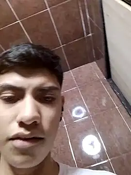 Snapshot of aispuro8505 chatting on 11-12-25, 05:46 aispuro8505 online show from 11-12-25, 05:46