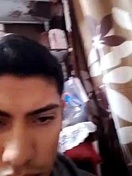 Snapshot of aispuro8505 chatting on 11-25-25, 09:09 aispuro8505 online show from 11-25-25, 09:09