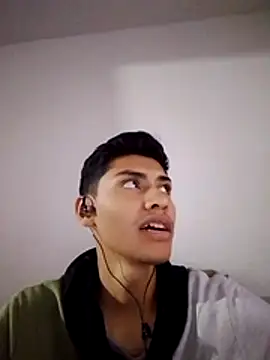 Snapshot of aispuro8505 chatting on 11-29-25, 06:38 aispuro8505 online show from 11-29-25, 06:38