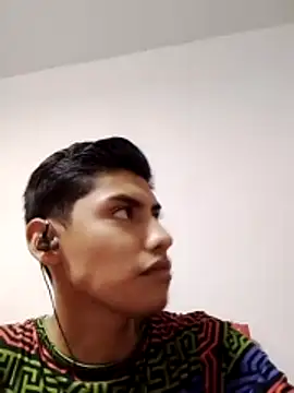 Snapshot of aispuro8505 chatting on 12-04-25, 05:06 aispuro8505 online show from 12-04-25, 05:06