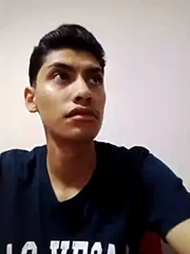 Snapshot of aispuro8505 chatting on 12-05-25, 05:38 aispuro8505 online show from 12-05-25, 05:38