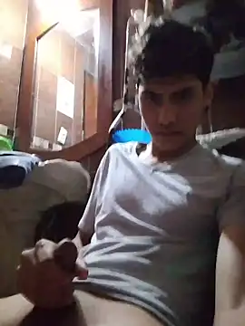 aispuro8505 online show from 04-08-26, 05:35