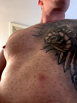 Snapshot of DILFiGuess11 chatting on 11-15-25, 12:52 DILFiGuess11 online show from 11-15-25, 12:52