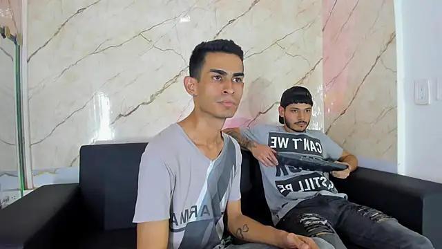 Snapshot of Golldens_Dreamss chatting on 09-14-25, 03:38 Golldens Dreamss online show from 09-14-25, 03:38