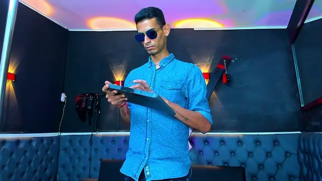 Golldens Dreamss online show from 11-24-25, 11:54