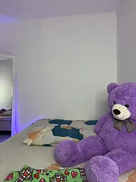 Snapshot of ViolettaMiller_ chatting on 10-07-25, 03:04 ViolettaMiller online show from 10-07-25, 03:04