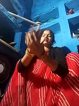 Jooli xx online show from 11-26-25, 11:39