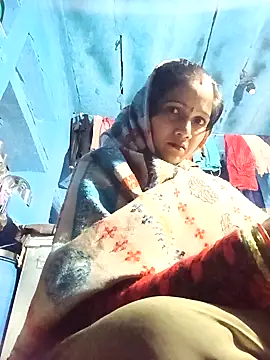 Jooli xx online show from 01-18-26, 04:05