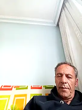 Meliwem12 online show from 04-18-26, 08:29