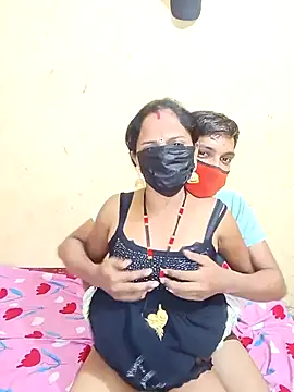 Snapshot of Janvi_342 chatting on 10-11-25, 06:39 Janvi 342 online show from 10-11-25, 06:39