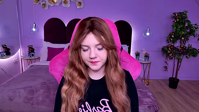 Snapshot of AlmaSound chatting on 11-23-25, 03:39 AlmaSound online show from 11-23-25, 03:39