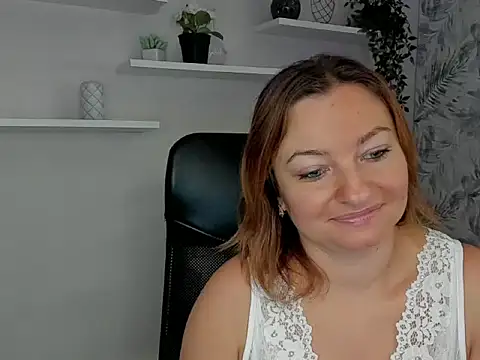 angelaSamt online show from 09-15-25, 05:40