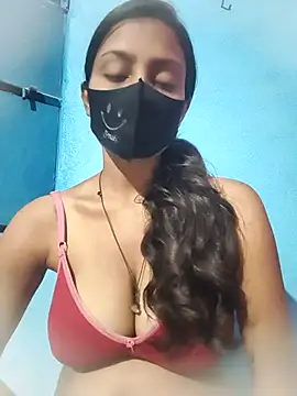 Snapshot of posewith chatting on 09-30-25, 08:47 posewith online show from 09-30-25, 08:47