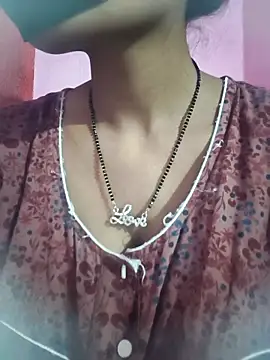 posewith online show from 11-14-25, 07:23