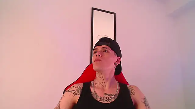 Anhonymus  online show from 09-20-25, 03:46