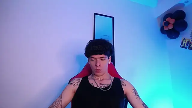 Anhonymus  online show from 10-26-25, 03:56