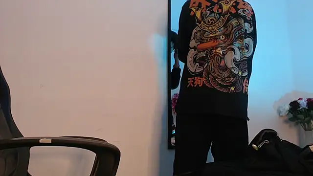 Anhonymus  online show from 11-22-25, 08:41