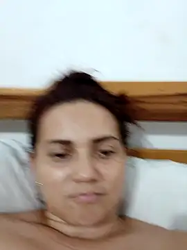 Snapshot of Amanda39 chatting on 10-15-25, 01:28 Amanda39 online show from 10-15-25, 01:28