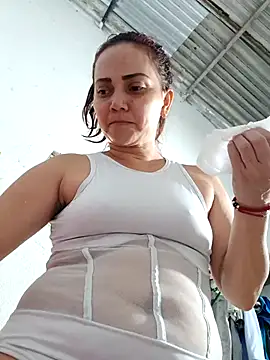 Snapshot of Amanda39 chatting on 10-19-25, 06:41 Amanda39 online show from 10-19-25, 06:41