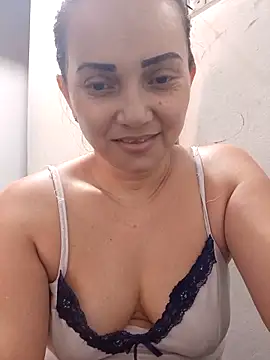 Snapshot of Amanda39 chatting on 11-18-25, 08:46 Amanda39 online show from 11-18-25, 08:46