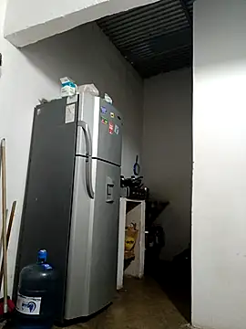 Snapshot of Amanda39 chatting on 12-04-25, 11:13 Amanda39 online show from 12-04-25, 11:13