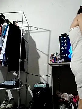 Snapshot of Amanda39 chatting on 12-15-25, 11:20 Amanda39 online show from 12-15-25, 11:20