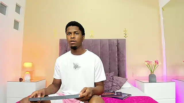 Kiaraa y Her Crazy online show from 05-23-26, 04:29