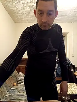 frederic198 online show from 11-09-25, 08:29