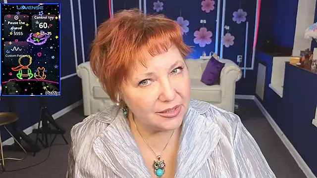 Snapshot of Kira_Kenett chatting on 10-12-25, 05:17 Kira Kenett online show from 10-12-25, 05:17