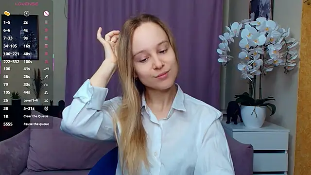 SoonMoor online show from 04-08-26, 06:41