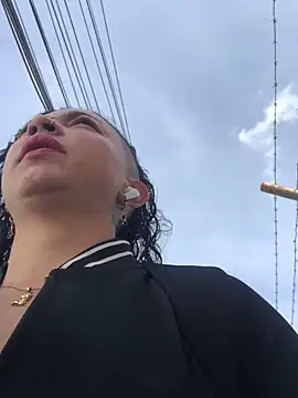 Paris 11 online show from 09-16-25, 01:12