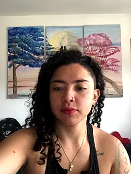 Paris 11 online show from 09-23-25, 01:58