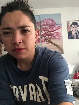 Paris 11 online show from 11-13-25, 12:48