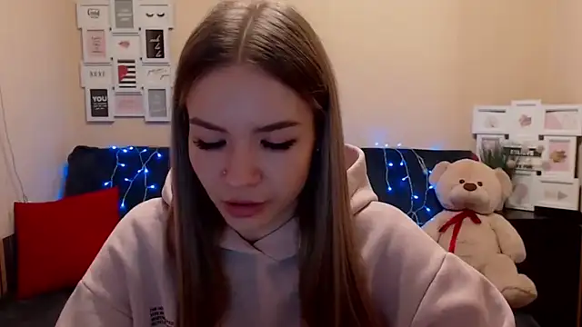 Snapshot of aSingleOne chatting on 03-03-26, 09:31 aSingleOne online show from 03-03-26, 09:31