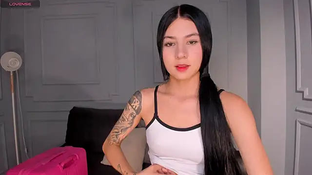 LaurentConnor online show from 10-28-25, 03:43