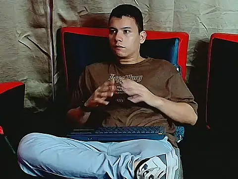 Snapshot of Jstivenlc_ chatting on 01-11-26, 10:53 Jstivenlc online show from 01-11-26, 10:53