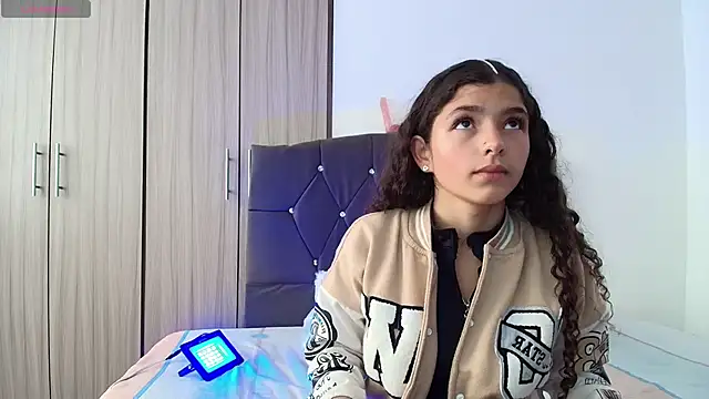 Snapshot of Ruby_Whispers chatting on 09-11-25, 12:27 Ruby Whispers online show from 09-11-25, 12:27