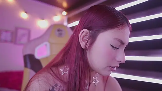 Rebecah 1 online show from 11-05-25, 01:55