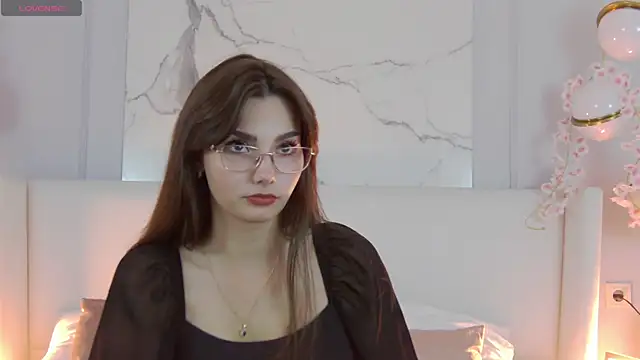 Snapshot of LeaMelone chatting on 09-10-25, 07:25 LeaMelone online show from 09-10-25, 07:25