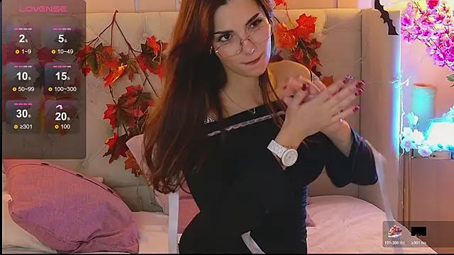 Snapshot of LeaMelone chatting on 11-12-25, 07:13 LeaMelone online show from 11-12-25, 07:13