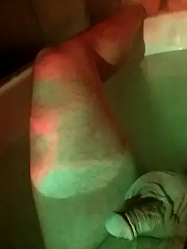 Snapshot of ctocum35 chatting on 10-15-25, 07:58 ctocum35 online show from 10-15-25, 07:58