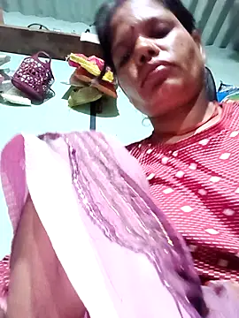 Snapshot of Sapna_ji45 chatting on 09-19-25, 10:54 Sapna ji45 online show from 09-19-25, 10:54