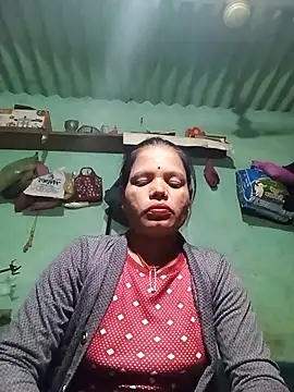 Snapshot of Sapna_ji45 chatting on 10-13-25, 03:01 Sapna ji45 online show from 10-13-25, 03:01